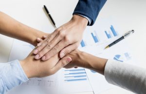 treinar os corretores de imóveis