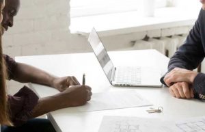 Vale a pena ser corretor de imóveis